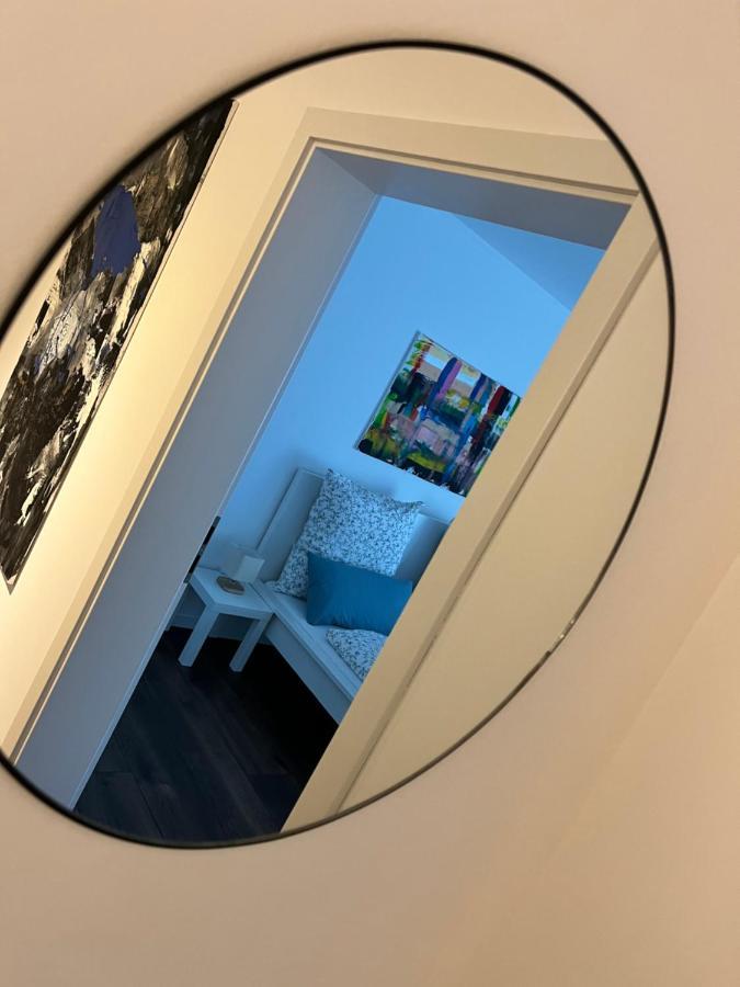 Better Living - Villa - Exklusiv Studio 76Qm Montabaur Luaran gambar